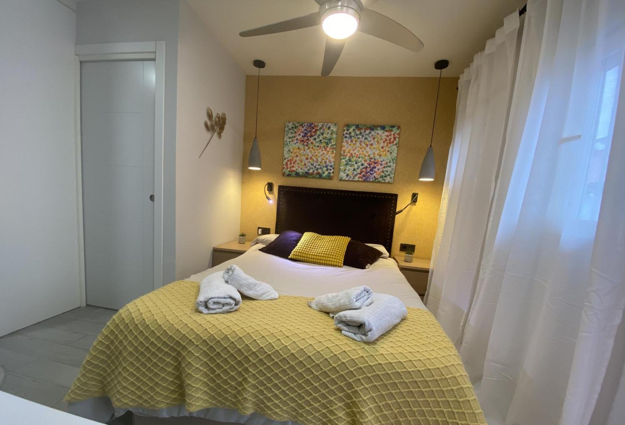Studio, Cerca De El Rastro De Madrid Eksteriør bilde